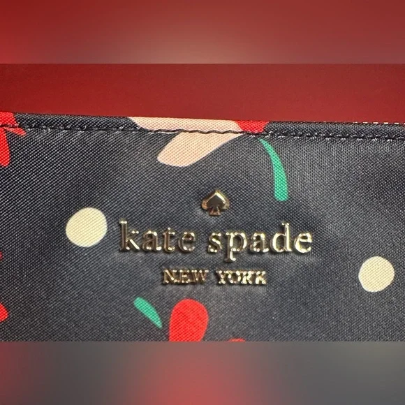 Kate Spade NWOT Wristlet/Clutch Blue with Red, Pink, Green Flowers & White Dots - Picture 8 of 14